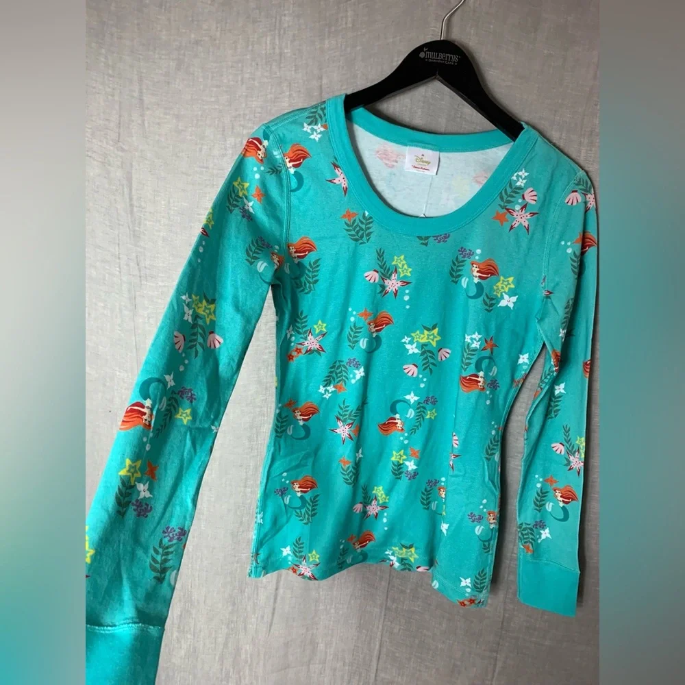 hanna andersson x disney • women’s little mermaid ariel print pajama top m